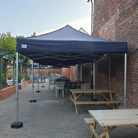 The Catherine Wheel Wetherspoon Hotel Henley-on-Thames Екстер'єр фото