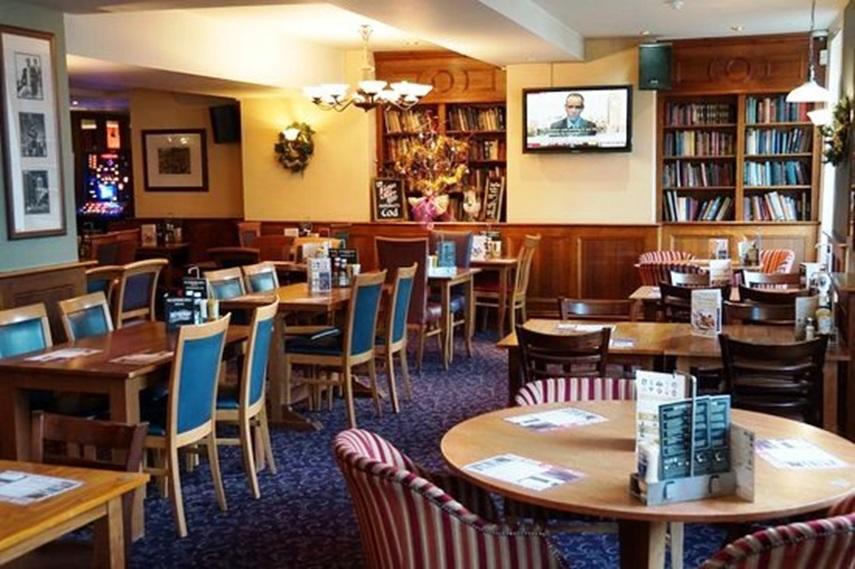 The Catherine Wheel Wetherspoon Hotel Henley-on-Thames Екстер'єр фото