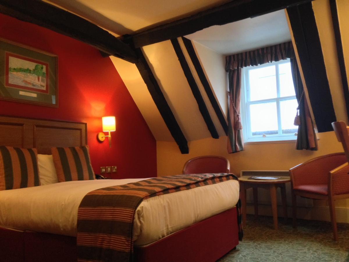 The Catherine Wheel Wetherspoon Hotel Henley-on-Thames Екстер'єр фото