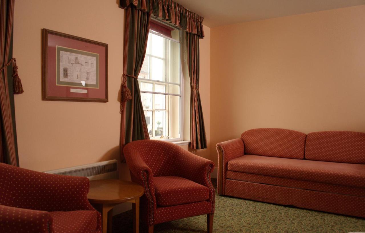 The Catherine Wheel Wetherspoon Hotel Henley-on-Thames Екстер'єр фото